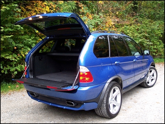 2003 BMW X5 4.6iS (Photo: Trevor Hofmann, Canadian Auto Press)