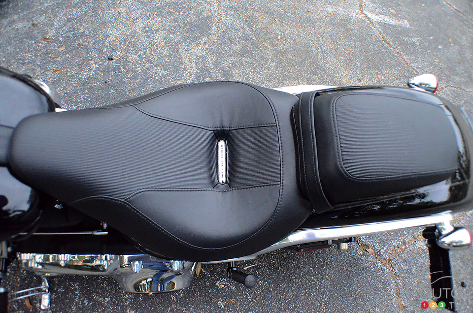 Photos - 2013 Harley-Davidson Breakout Review