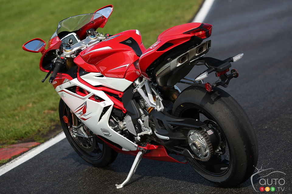 Photos - 2013 MV Agusta F4 RR Review