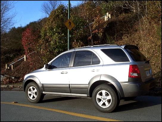 2003 Kia Sorento (Photo: Trevor Hofmann, Canadian Auto Press)