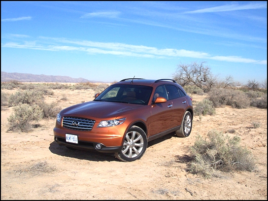 2004 Infiniti FX45 in Arizona (Photo: Trevor Hofmann, Canadian Auto Press)