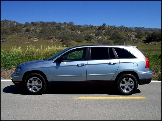 2004 Chrysler Pacifica (Photo: Trevor Hofmann, Canadian Auto Press)