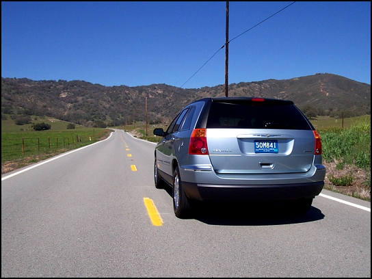 2004 Chrysler Pacifica (Photo: Trevor Hofmann, Canadian Auto Press)