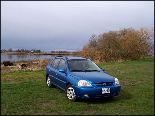 2003 Kia Rio RX-V (Photo: Trevor Hofmann, Canadian Auto Press)