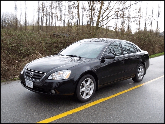 2003 Nissan Altima SE (Photo: Trevor Hofmann, Canadian Auto Press)