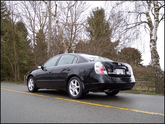 2003 Nissan Altima SE (Photo: Trevor Hofmann, Canadian Auto Press)