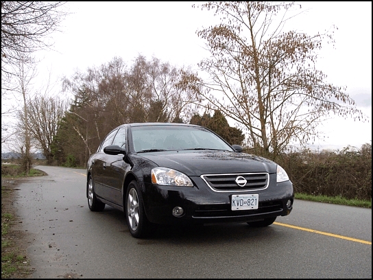 2003 Nissan Altima SE (Photo: Trevor Hofmann, Canadian Auto Press)